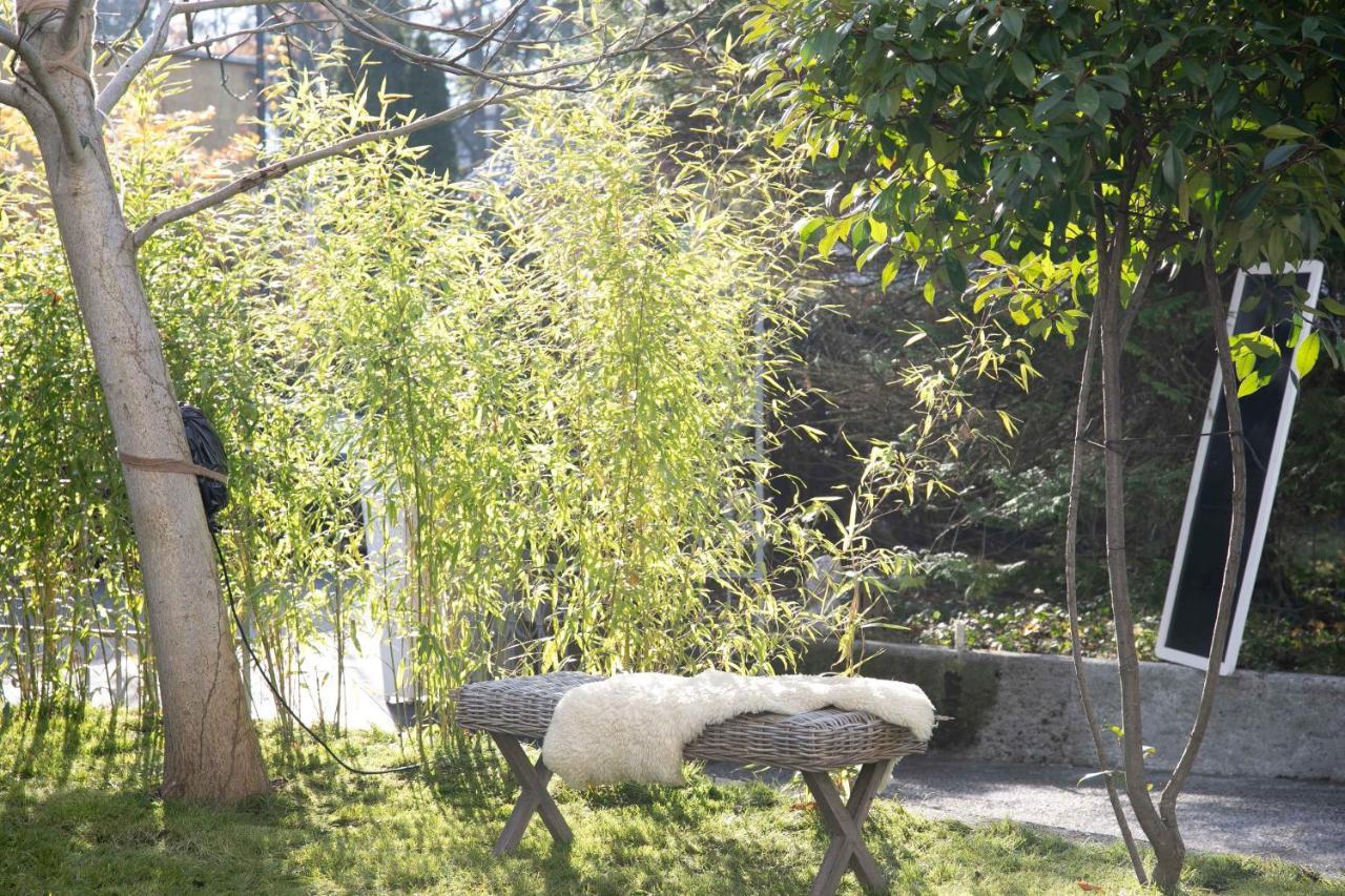 Family Wellhouse Green Garden Direct In Salzburg, Sunny Big Garden, Up To 16 Pax, Bikes For Free, Bbq, Sunbeds, Parking For Free, 15 Min Sound Of Music Exterior foto